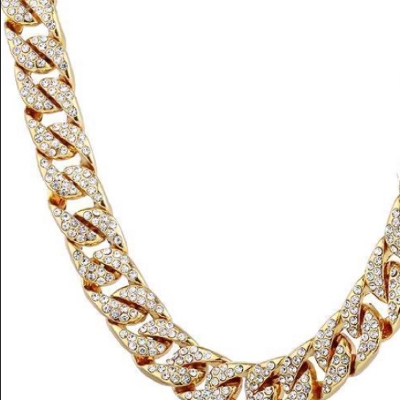 supreme patty gold chain